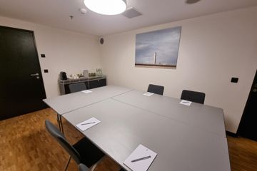 Weil Am Rhein Kundengespräch Workspace 1 image 1