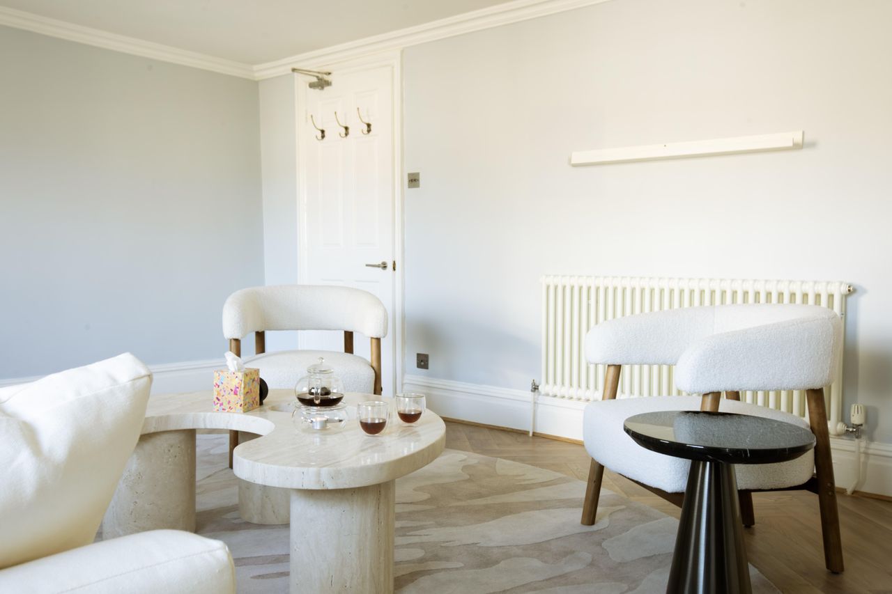 London  Sprechzimmer Linden Room image 2