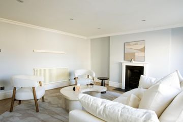 London Sprechzimmer Linden Room image 5