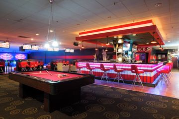 Rest of the World corporate event spaces Party room Bowling Hall image 6