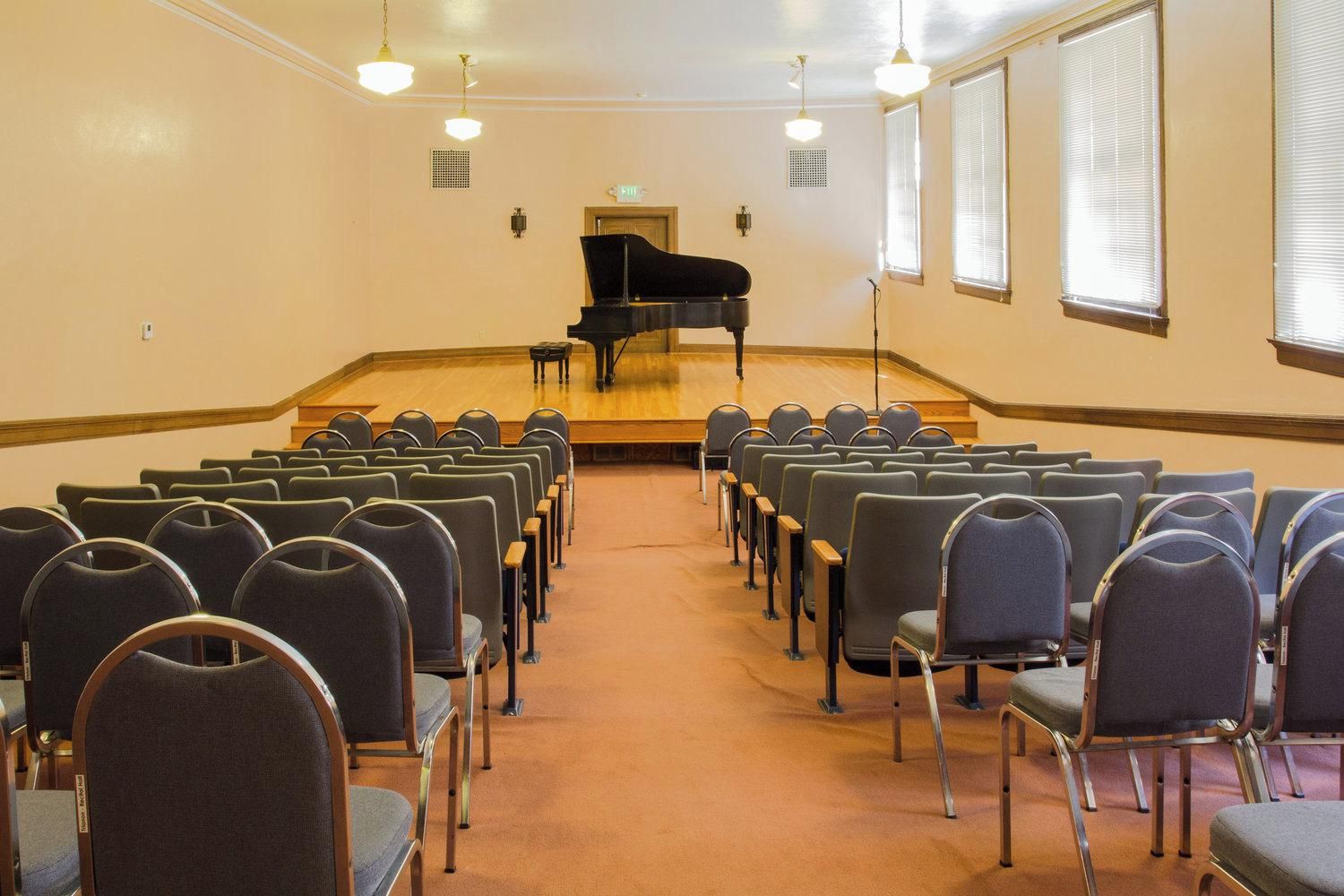 Trianon Theatre Banquet Hall Recital Hall à San José Spacebase