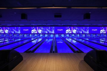 Rest der Welt corporate event spaces Partyraum Bowling Hall image 1