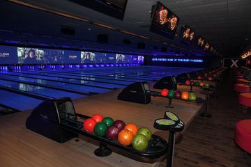 Rest der Welt corporate event spaces Partyraum Bowling Hall image 2