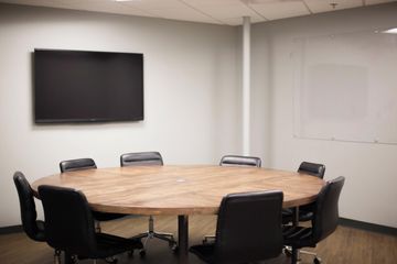Austin conference rooms Meetingraum Vessel Co-working -  Coronado Hills Conference Room image 0