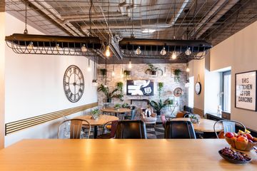 Leipzig Kreatives Meeting Meetingräume The Circle Lounge - im höchsten Gebäude der Stadt image 5