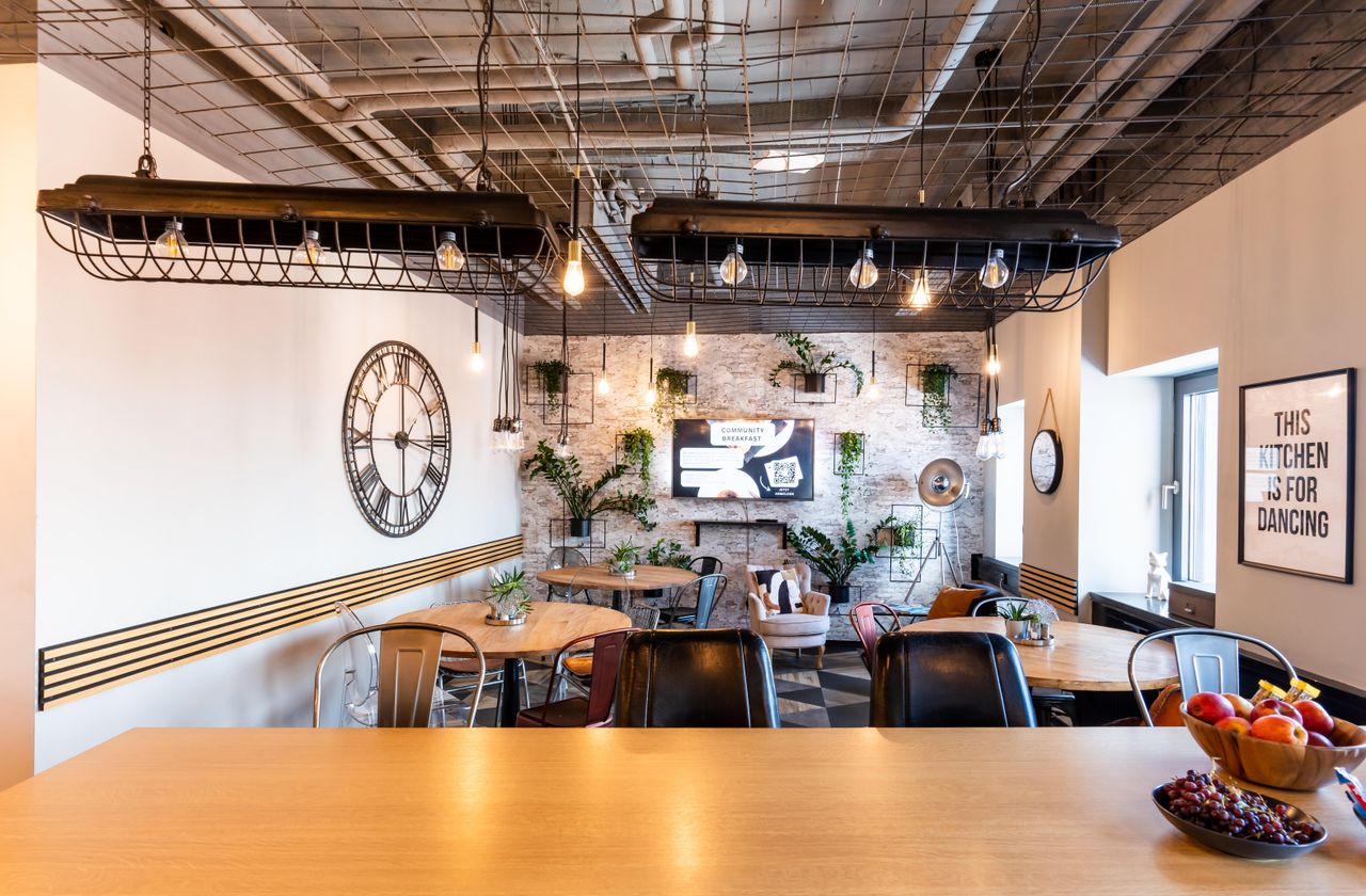 Leipzig Kreatives Meeting Meetingräume The Circle Lounge - im höchsten Gebäude der Stadt image 5