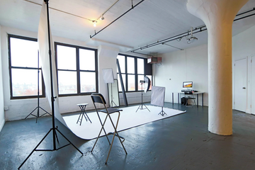 NYC training rooms Industrial space Desique Harrison image 0