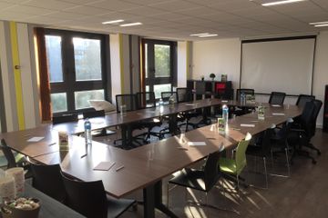 Lille seminar rooms Coworking space Whole venue image 1