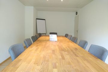 Zürich Client Meeting Meeting room Lichtdurchfluteter Meetingraum im Herzen von Zürich image 5