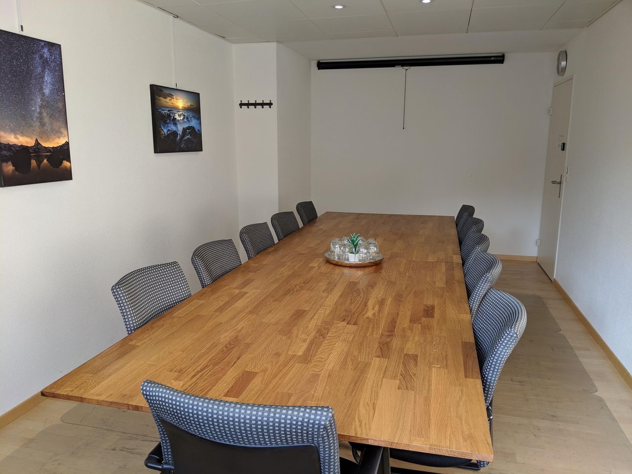 Zürich Client Meeting Meeting room Lichtdurchfluteter Meetingraum im Herzen von Zürich image 6