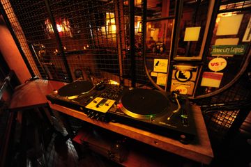 Leipzig Geburtstag Einzigartige Location direkt auf der Kneipenmeile KARLI image 10