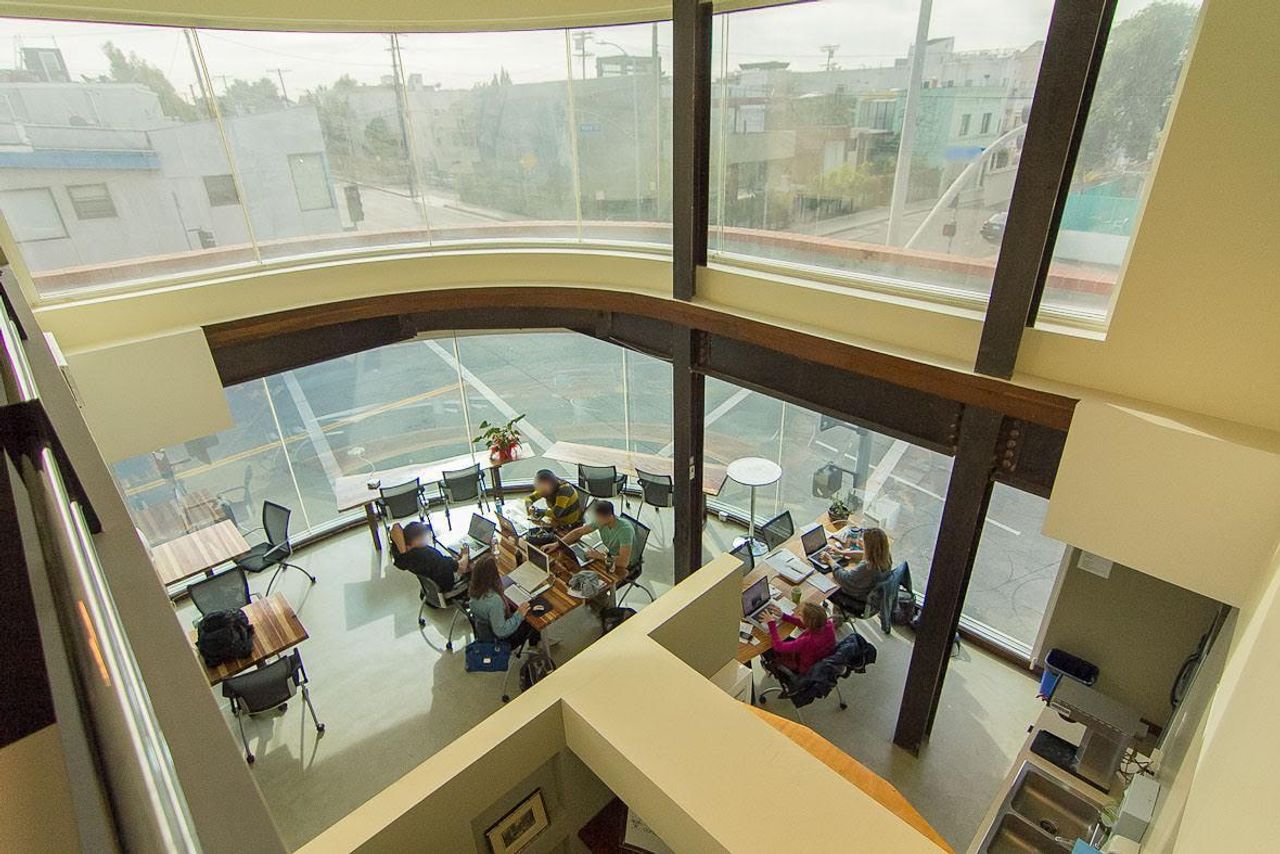 Rest der Welt conference rooms Meetingraum Coworking Desk. image 6