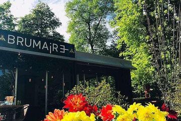 Paris corporate event spaces Green space Open meeting space image 7