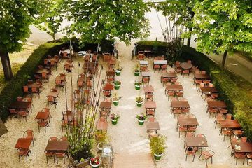 Paris corporate event spaces Green space Open meeting space image 6