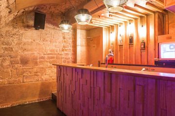 Parijs corporate event spaces Feestzaal Vaulted cellars image 6