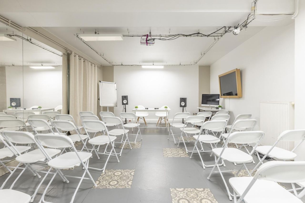 Paris Réunion créative Meetingräume Be-Coworking - Millepied - Technologie, Dialogue & Miroir image 1