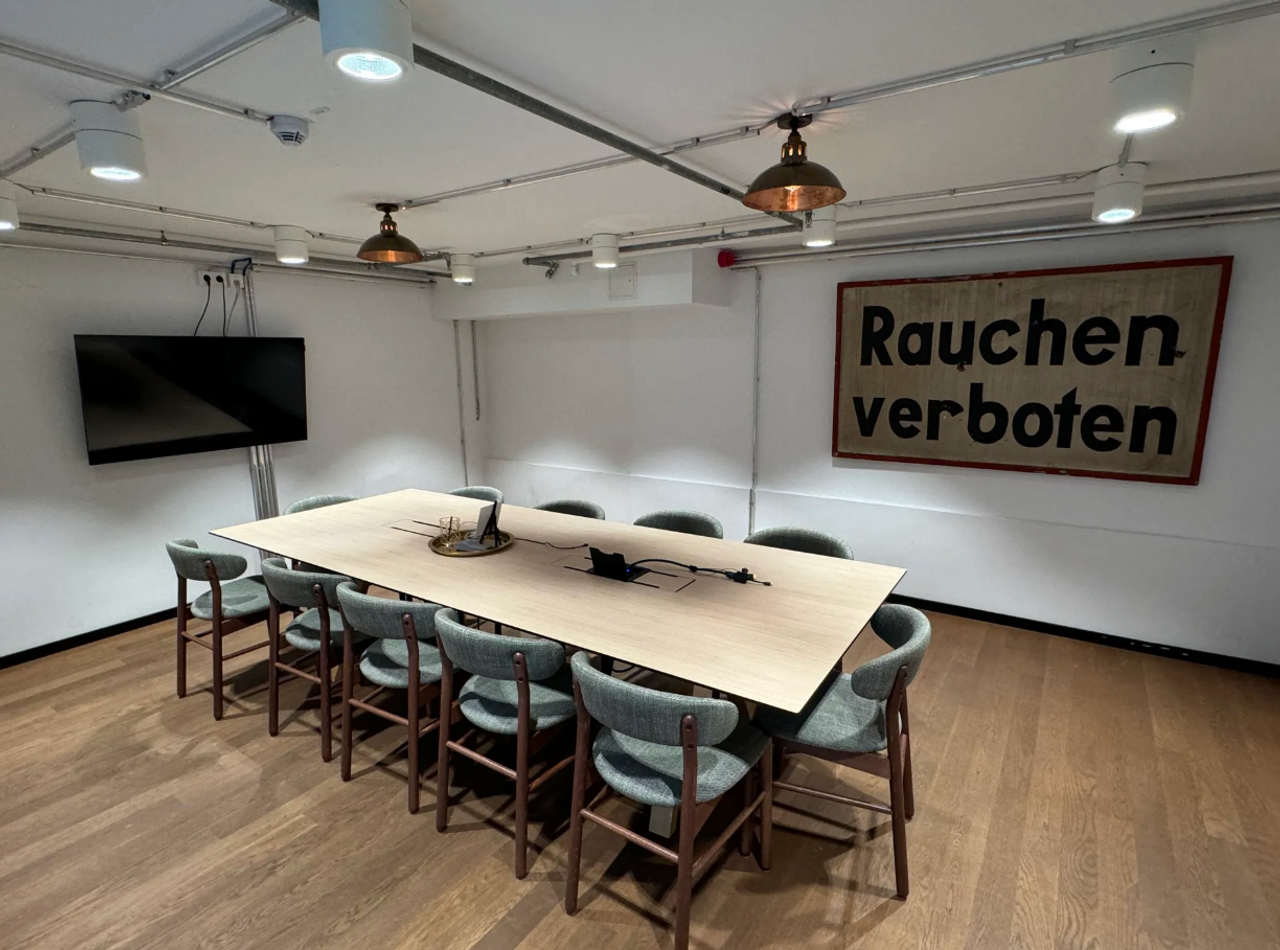Berlin  Corporate event space Meeting Room M02 image 2