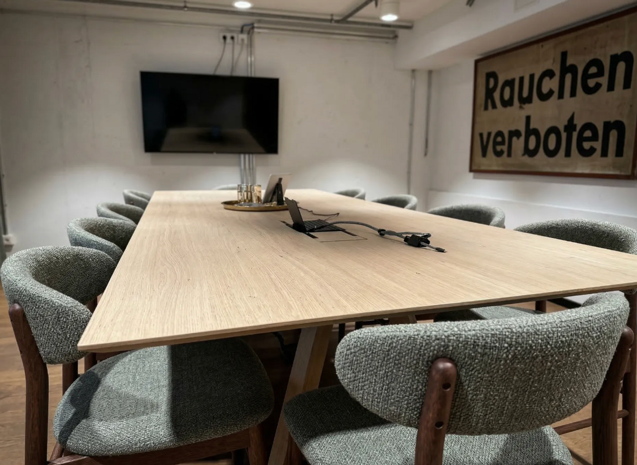 Berlin  Corporate event space Meeting Room M02 image 1