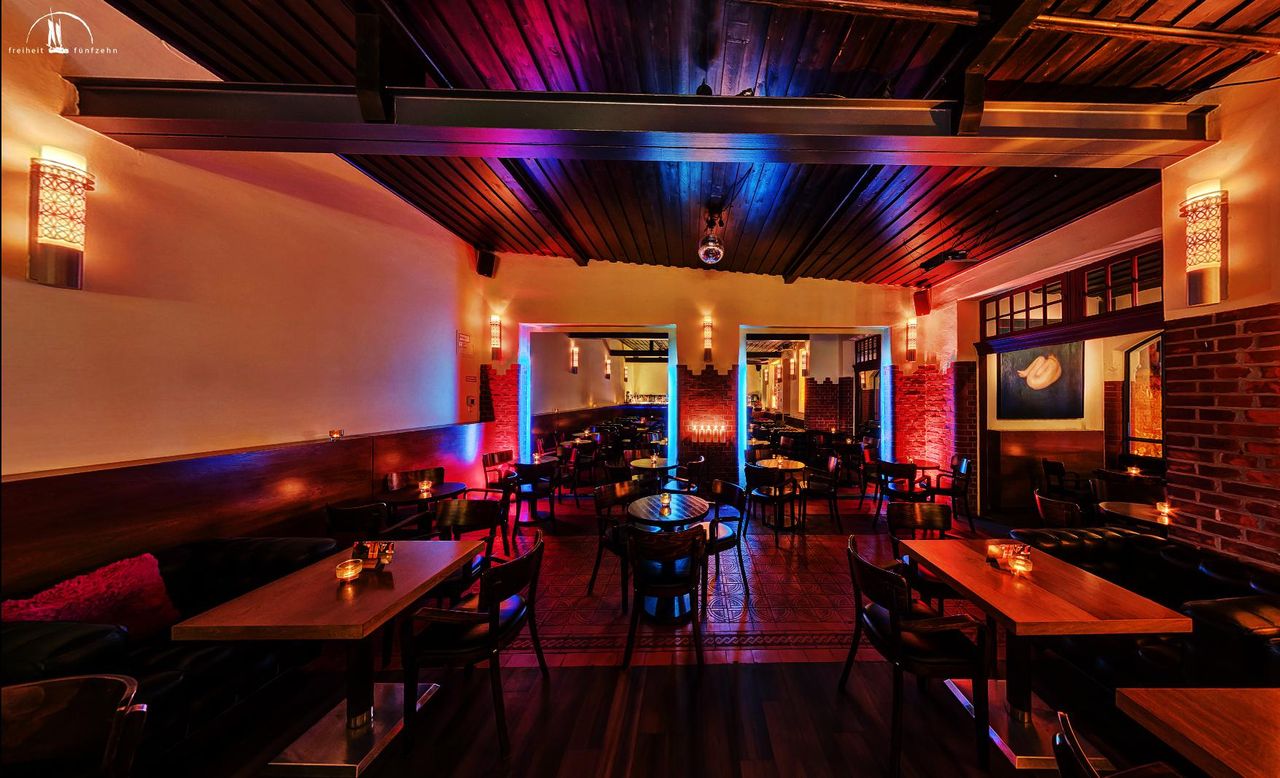 Rest der Welt Geburtstag  Duke Bar image 10