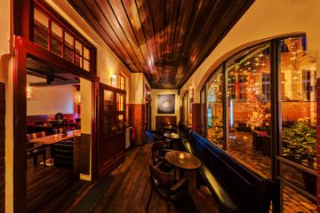 Rest der Welt Geburtstag  Duke Bar image 10