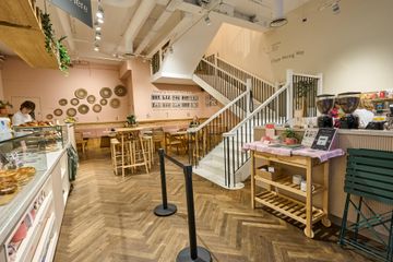 Londen  Café Cafe Hire image 1