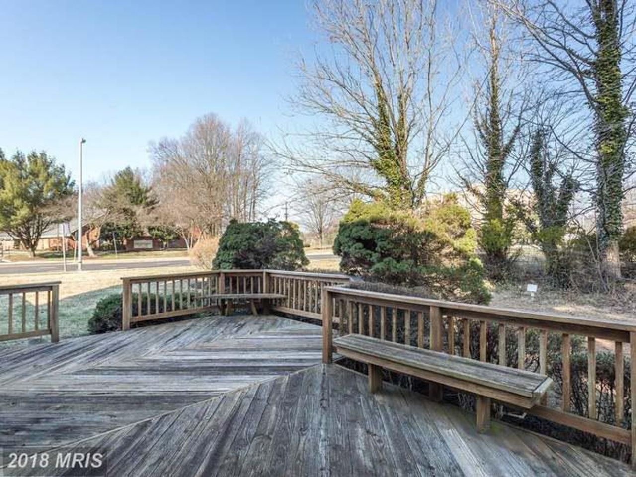 Rest of the World workshop spaces Private residence Cozy house image 2