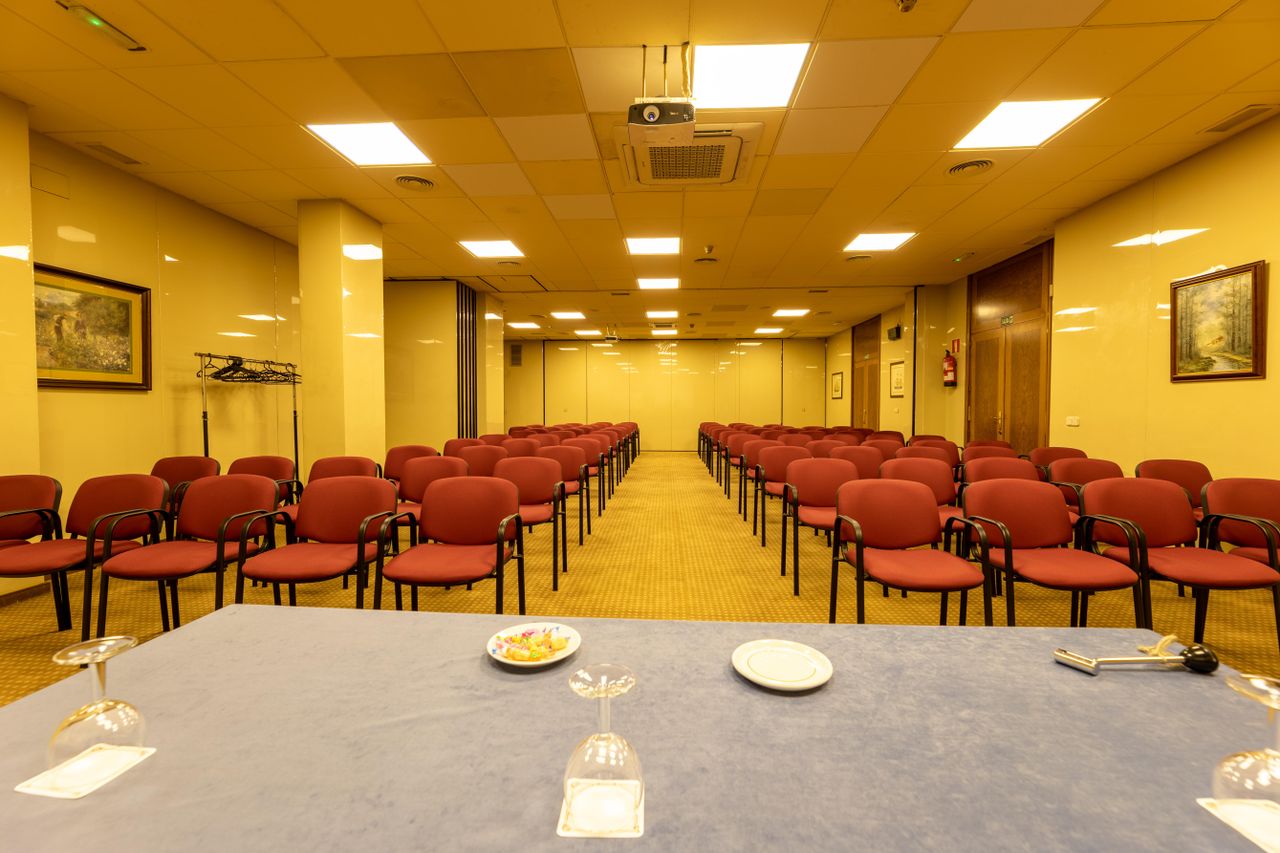 Madrid Offsite Meeting Vergaderzalen MEETING ROOM  1+2+3 (200 m2) image 13