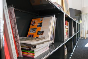 Berlin  Workspace Wohnzimmer image 3