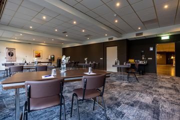 Rest of the World Offsite Meeting Meeting room Zaal 1 image 1