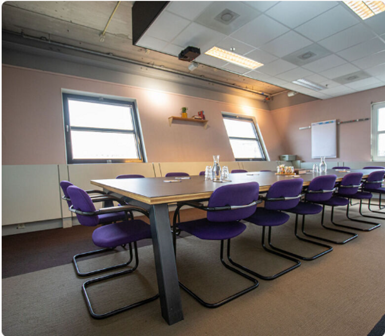 Amersfoort  Arbeitsplatz Cocreatie - vergaderzaal | 4-16 personen image 0