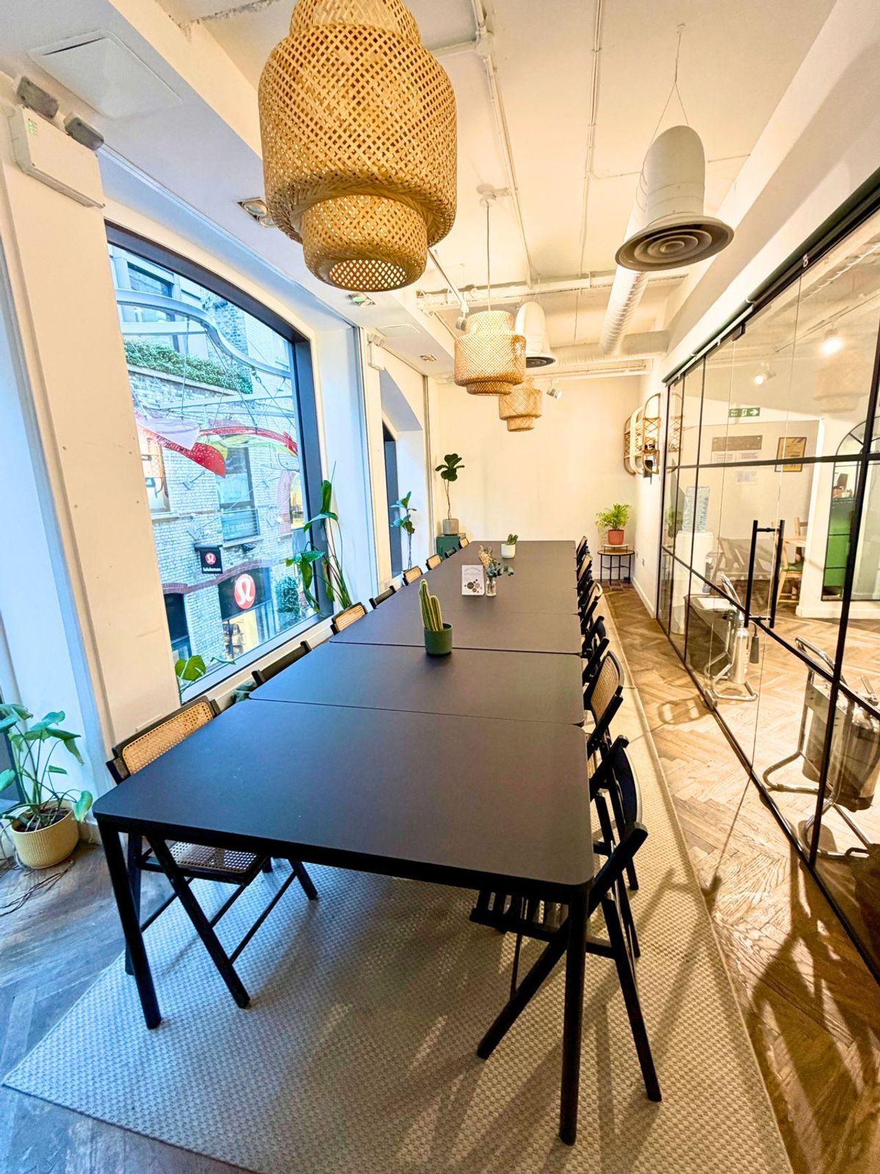 Londen  Café The Boardroom image 8