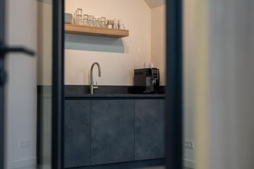 Amersfoort Mobiel Werken Werkruimte Werkplek + kleine spreekkamer boven image 3