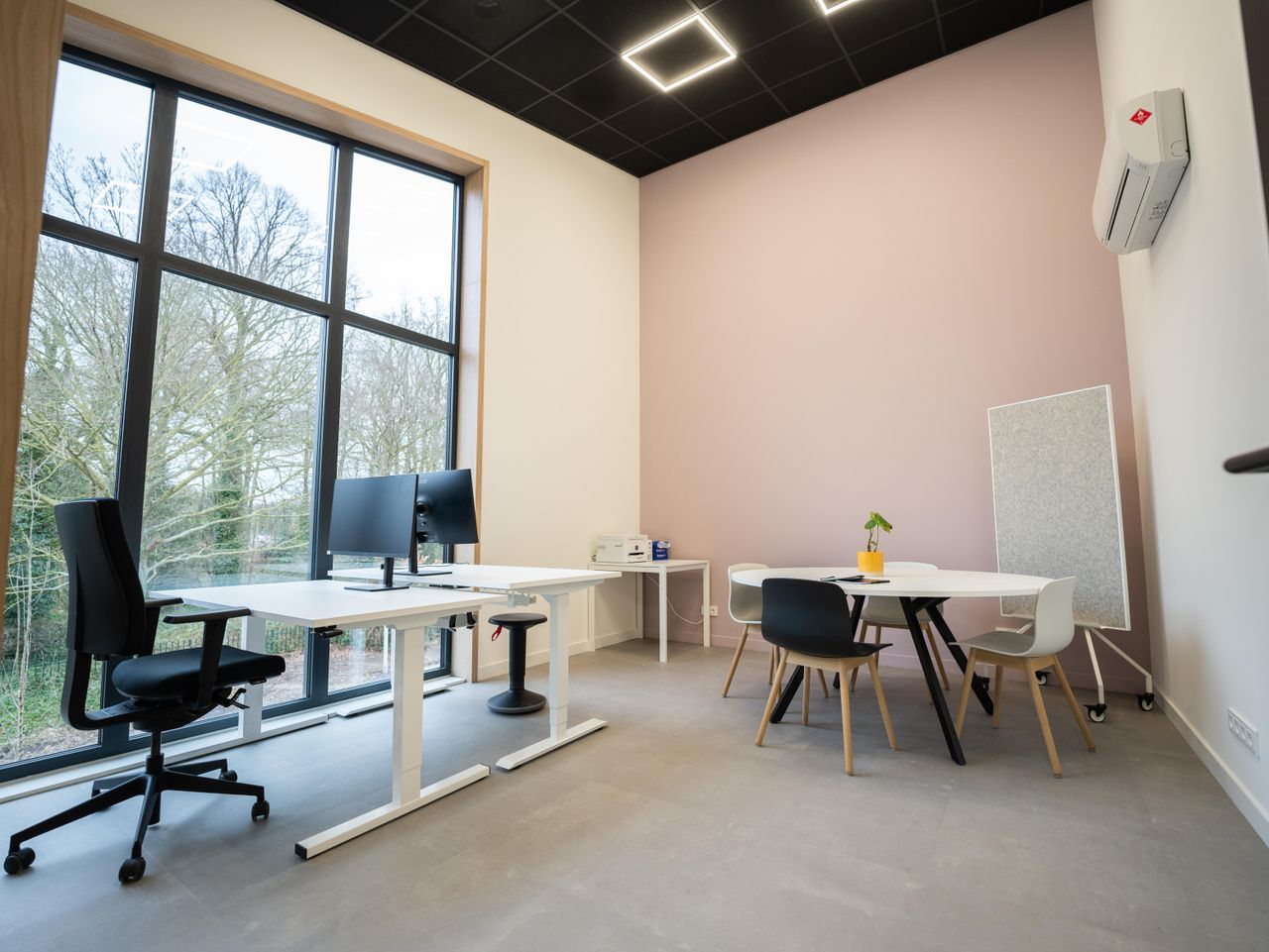 Amersfoort  Workspace Werkplek + kleine spreekkamer boven image 0