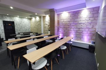 Bordeaux Coworking spaces Meeting Room - 13 to 18 pers image 3