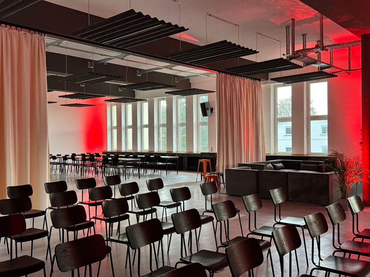 Düsseldorf Kreatives Meeting Eventlocation Showdown Lounge image 7