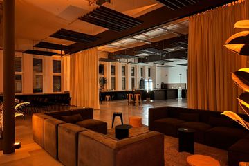 Düsseldorf Kreatives Meeting Eventlocation Showdown Lounge image 6