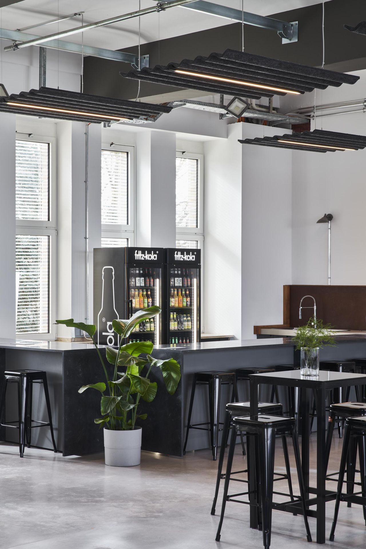 Düsseldorf Kreatives Meeting Eventlocation Showdown Lounge image 18