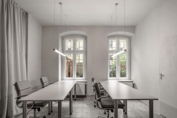 Berlin Meeting room Raum für Perspektiven in Fhain image 1