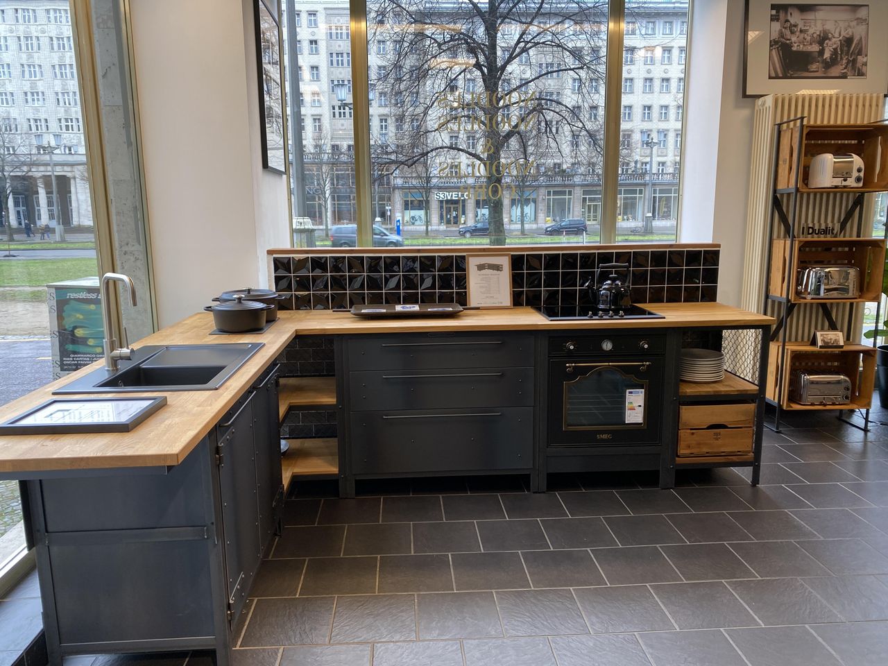 Berlin Offsite Meeting Kitchen studio Noodles Authentic Küchenshowroom image 20
