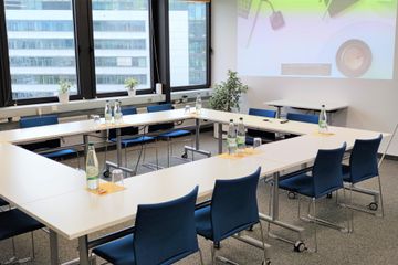 Frankfurt am Main Kundengespräch Schulungsräume Multifunktionsraum für Seminare, Workshops, Schulungen und Meetings image 5
