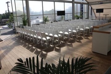 Berlin Offsite Meeting Veranstaltungsraum MARE Lounge image 7