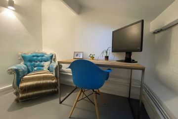 Parijs  Fotostudio Cabine téléphonique & réunion - FRIDA - 