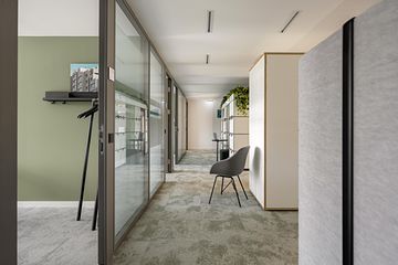 München  Business Center Konferenzraum 1 image 2