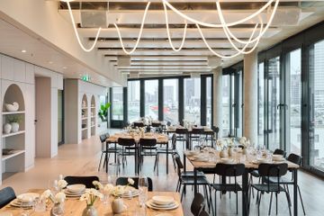 Frankfurt Kreatives Meeting Corporate event space Sky Lounge image 1