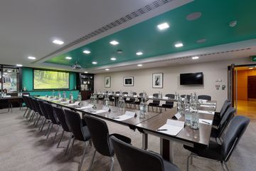 London Meeting room Cromwell Suite 1 image 5