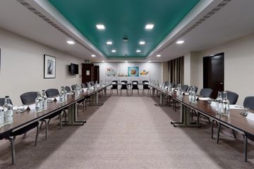 London Meeting room Cromwell Suite 1 image 4