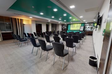 London Meeting room Cromwell Suite 1 image 6