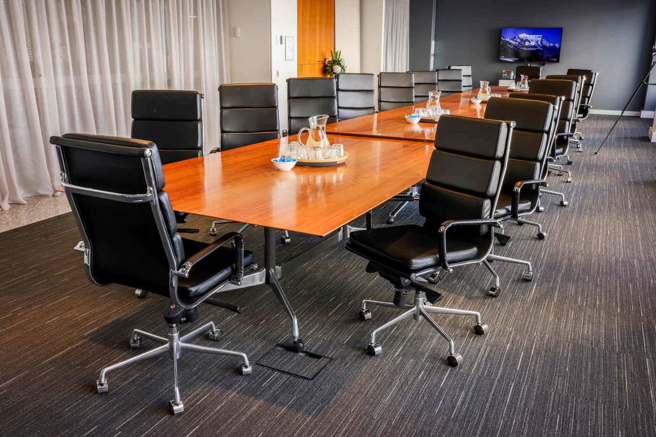Melbourne  Meeting rooms Everest Boardroom image 1