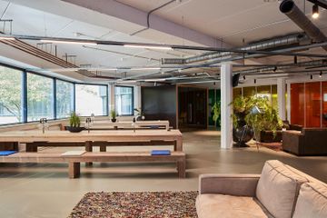 Eindhoven Interview Consulting Room Bond Desk image 1