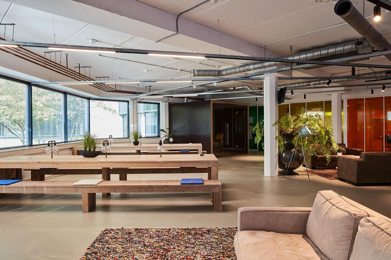 Eindhoven Interview spreekkamers Bond Desk image 1